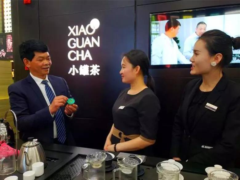 喜茶奈雪的茶竹叶青小罐茶红火一线员工薪资待遇咋样