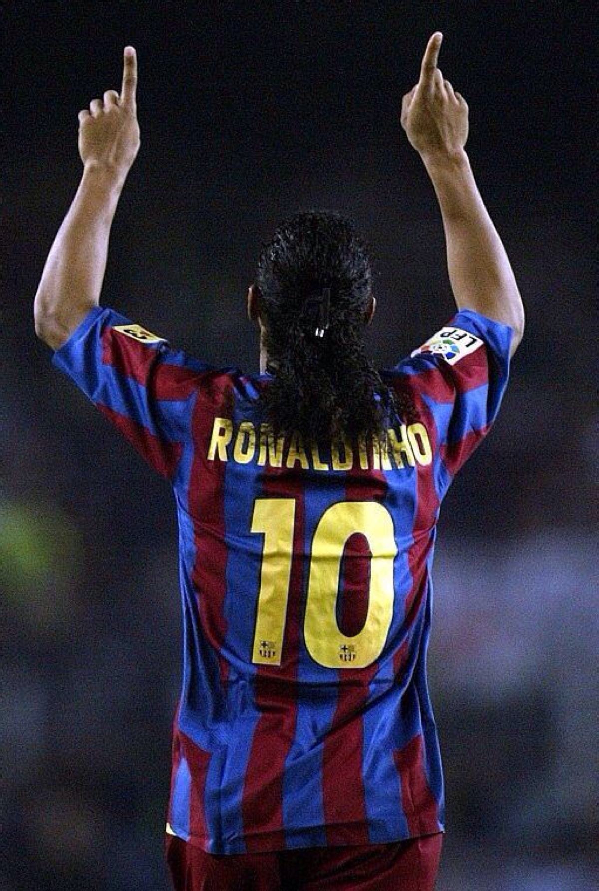 足坛上的背影杀手你有被杀到吗