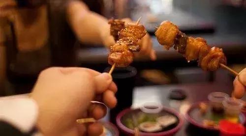 半夜三更总想吃东西这是个病几种原因你得知道