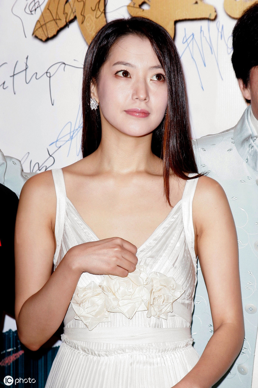 韩国直男们心中不变的女神金喜善,美得动人心魄