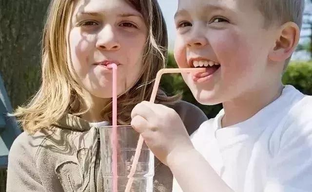 这3种饮料已被列入黑名单儿科医生叹气别再给孩子喝了