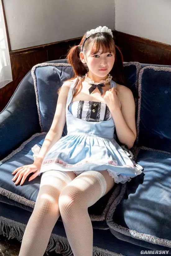 2000年出生的近藤あさみ曾经在2011年11岁是就已经作为写真童星出道