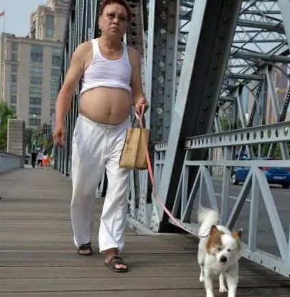 北京比基尼登上时装秀走红世界中国人却说不