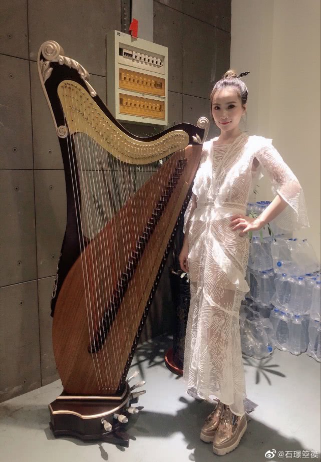 五维记忆女主演怒斥哪吒抄袭网友打假她根本不是主演