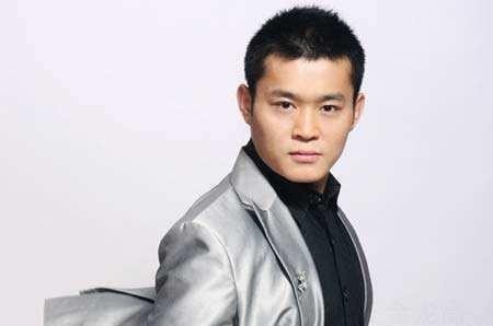 赵本山爱徒小鹏飞求婚丫蛋肥水不流外人田现任竟是前任师弟