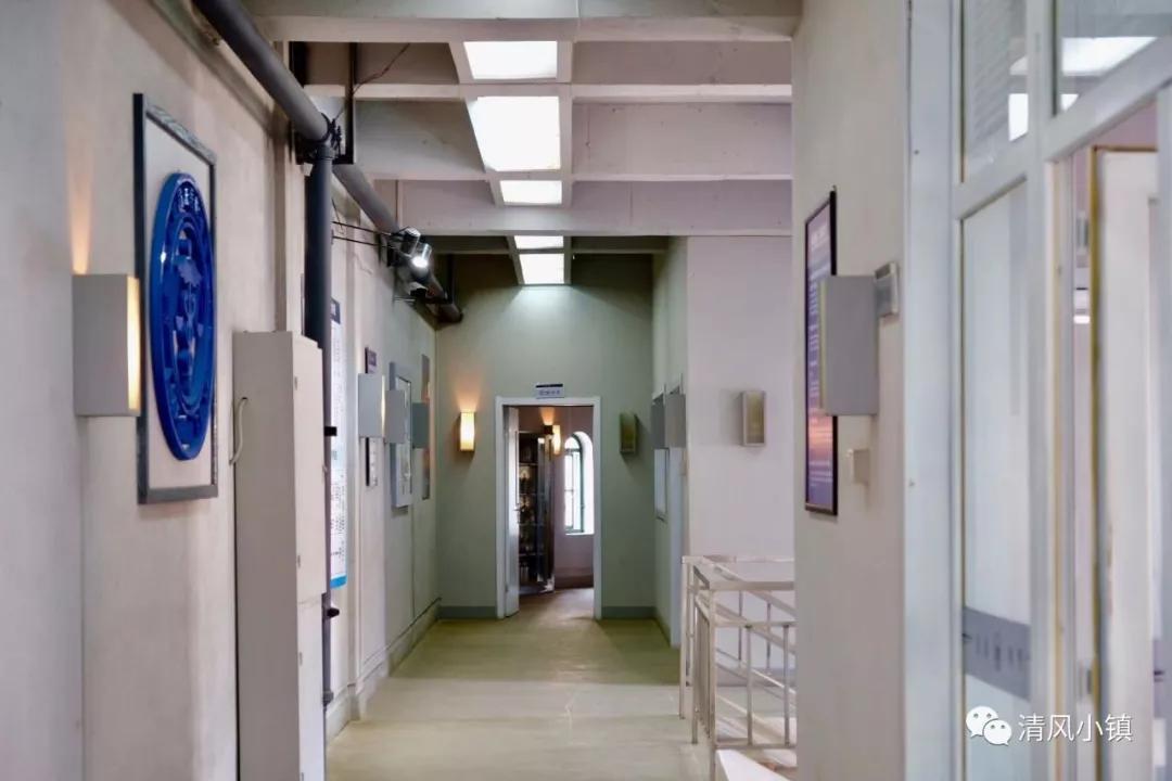 "现男友"李现在旅顺清风小镇拍过《法医秦明》!场景道具开放参观啦!