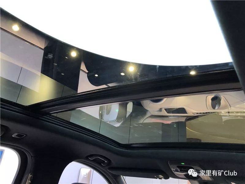 天窗很大,从头到尾有点滴滴司机服务好的意思也许放充电线不错我也不