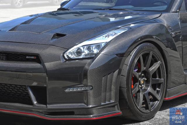 一辆由内而外全车碳纤维的超奢华日产gtrnismo