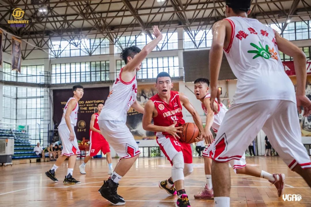 泉州七中末节起势完成大逆转险胜广东番禺中学2019华大恒申杯青年篮球