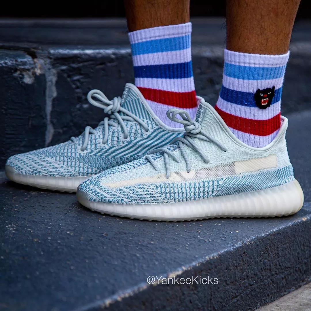 侧透鞋面升级新冰蓝yeezy350v2下月发售