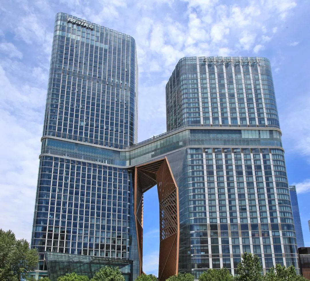 西安迈科商业中心no.2以铁棒醉舞魔,用变化乱迷浊,你可曾把酒言欢?