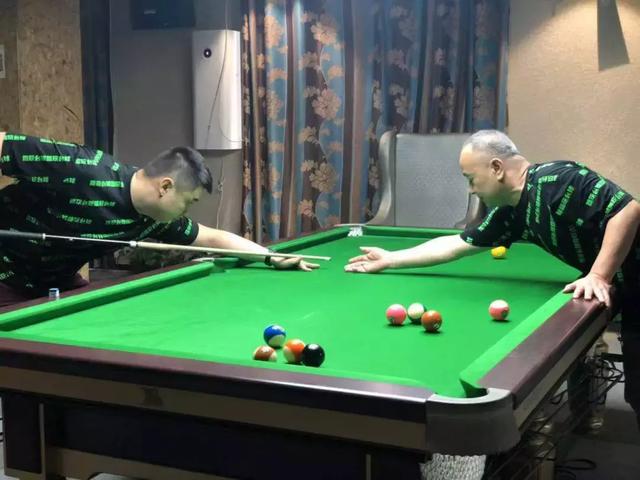 酷玩台球职业培训丨台湾新台球理论创始人千万粉丝学员教练傅文政亲授