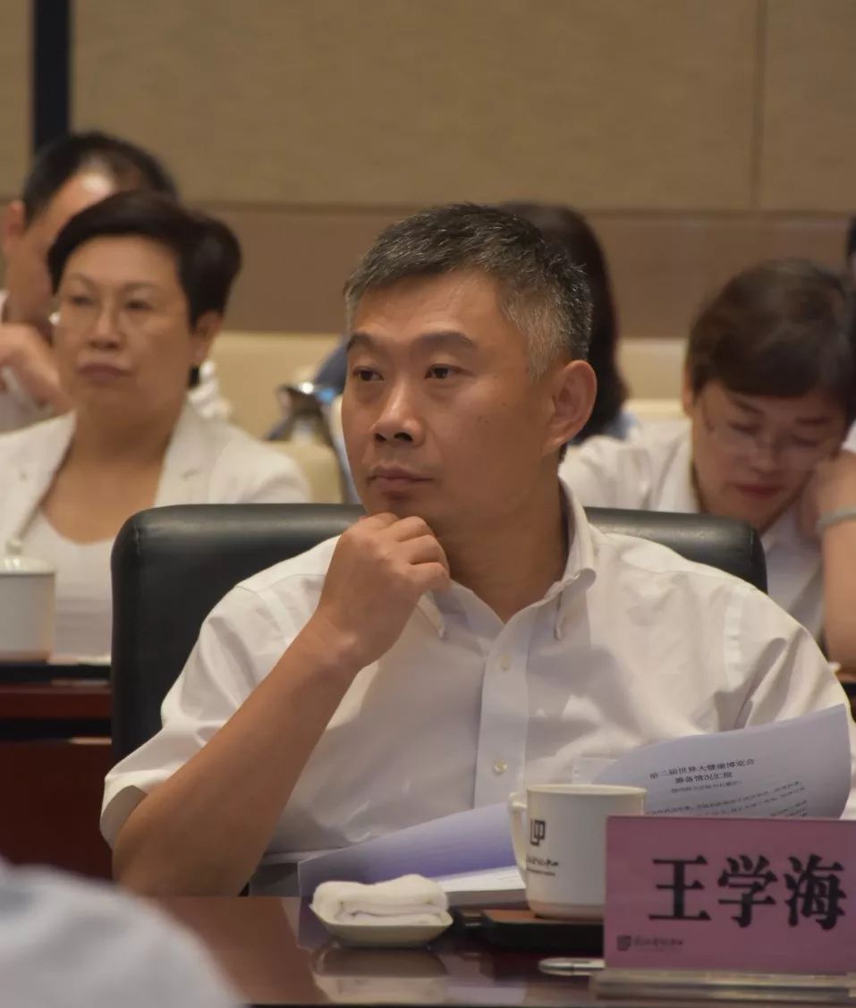 湖北省楚商联合会常务副会长,人福医药董事长王学海:"建议健博会与在