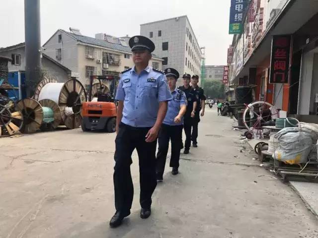 寻找最美基层民警黎曙扎根基层守平安一腔热血铸警魂