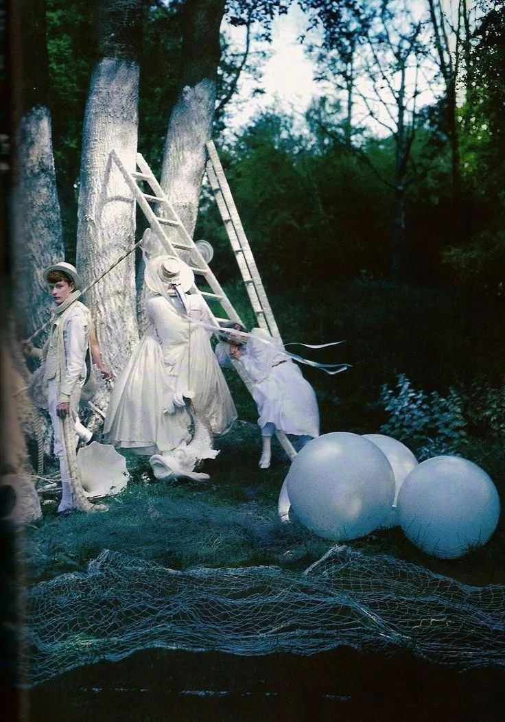 拍摄道具|从《丽达与天鹅》中寻觅时尚摄影的灵感