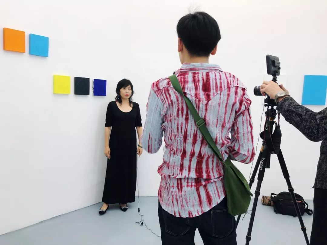 jia accepts interview with berlin china art magazine艺术家黄佳