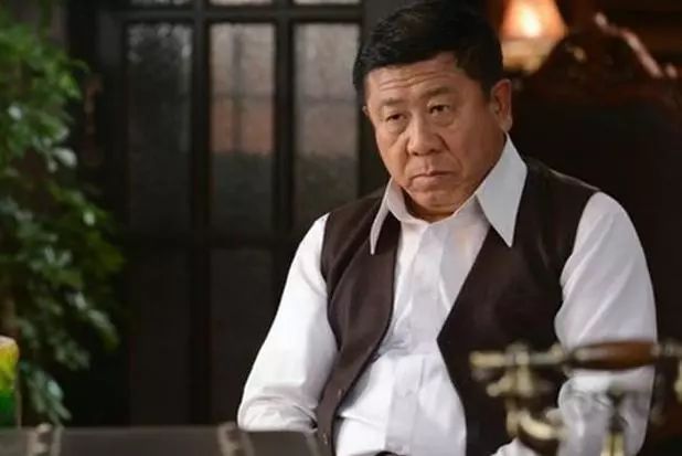 《老酒馆》开张汇聚八方来客,一些熟脸来头不小,你认出他们了吗_冯雷