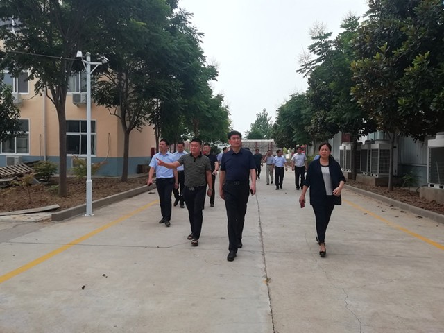 县长田林组织召开重点项目现场办公会