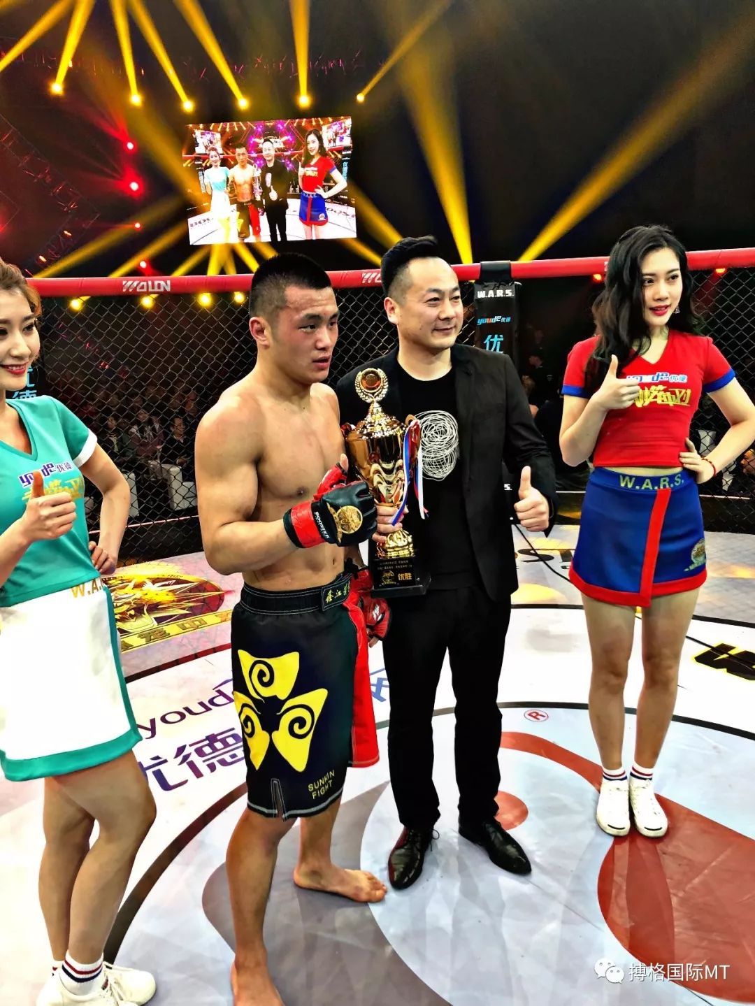 带你走进八角笼真实的刺激战场去感受综合格斗的激情澎湃