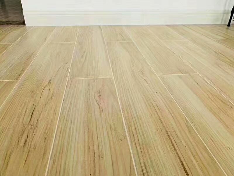 家里装修用木纹瓷砖怎么样?有什么特点呢?_木地板