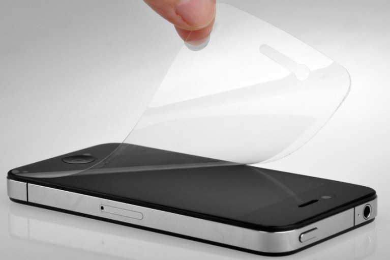 欧美国家的用手机真的不贴pet保护膜,不带壳嘛?