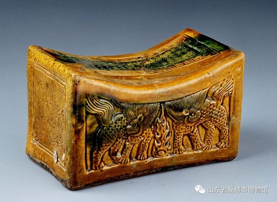 金代博山窑三彩印花枕