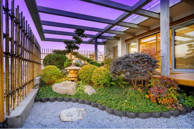 把顶楼的露台设计成日式亭台有山有水邻居全来家里参观超级羡慕的