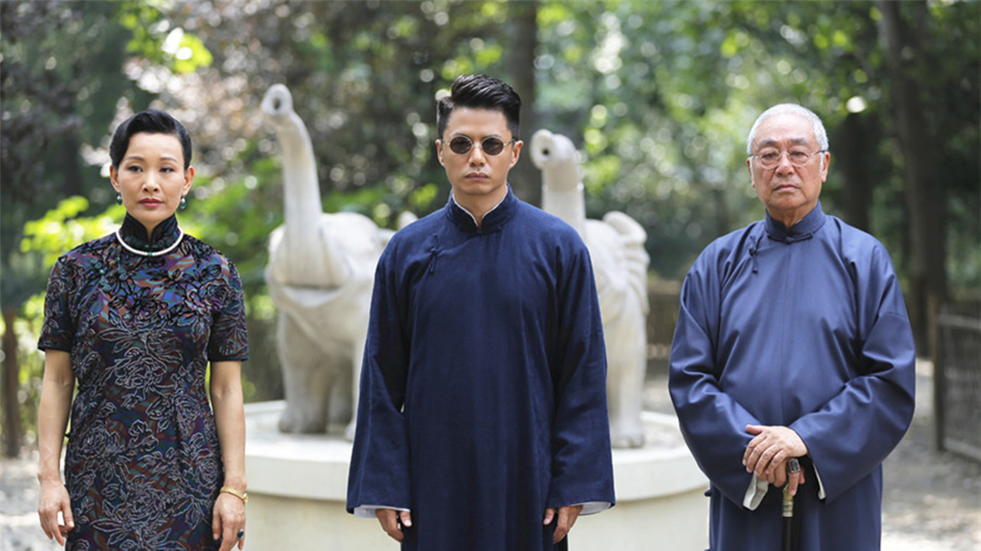 2013年,段奕宏和陈冲主演年代传奇剧《海上孟府》,这部剧讲述了一九三