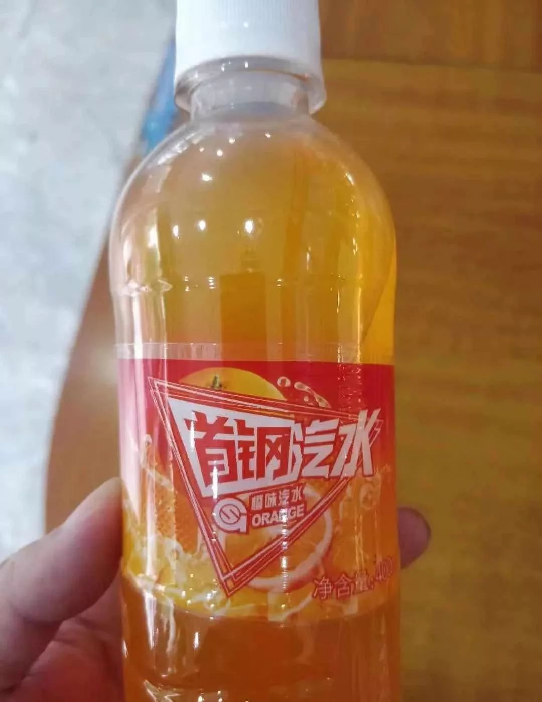 鞍钢汽水图片