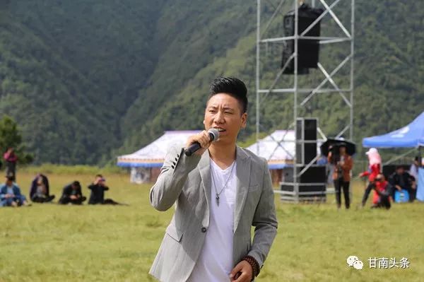 舟曲籍歌手年才让的原创歌曲《心在舟曲》,在感受到舟曲乡愁的同时,让