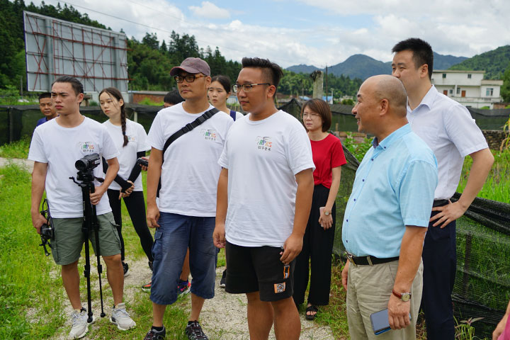 中山大学南方学院调研队到乳源开展扶贫调研