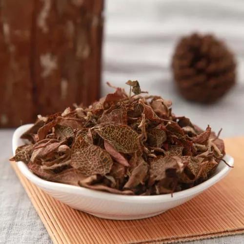 啦米购这种草排毒效果惊人吃它身体11种毒素轻松排掉