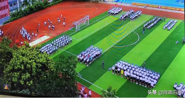 莆田城厢区砺成中学2019级新生军训为期5天学生的校服很漂亮