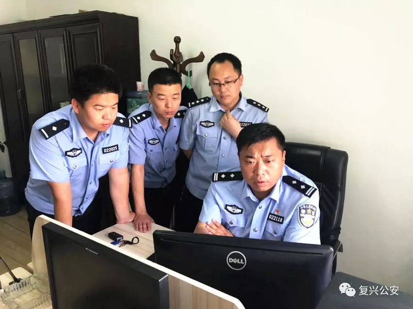 邯郸市公安局复兴分局胜利桥派出所民警经过3个多小时的蹲守,将永年区