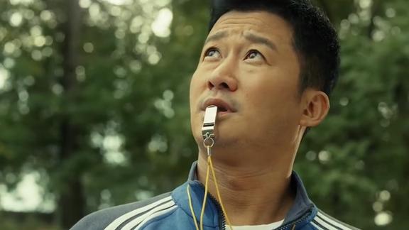 《老师好》体育老师吴京一句台词爆红网络于谦赚大发了