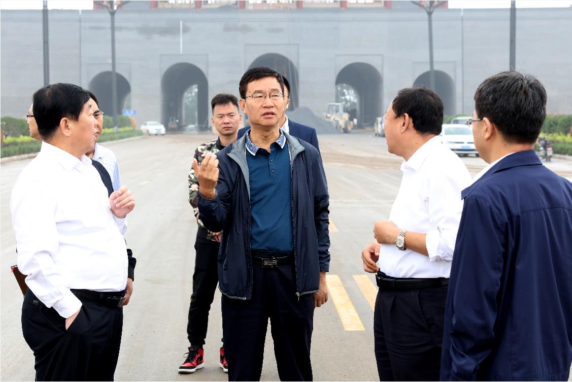 王立伟督导调研第三届世界酒文化博览会筹备工作