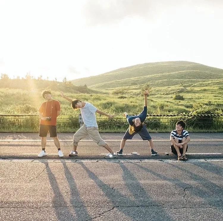 这样拍合照,一定超有趣!_ins