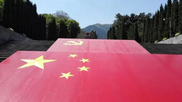 重庆红岩魂广场升国旗仪式曁开学第一课即将重磅开启