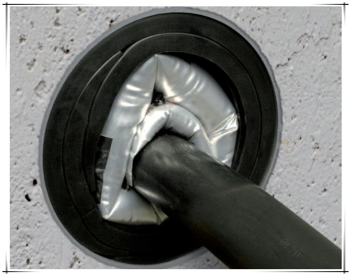 机场助航灯光系统中嵌入式灯箱之电缆保护管新型封堵可行方案