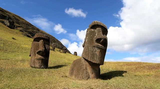 世界最神秘景观重达90吨的巨人像被称为石像的故乡