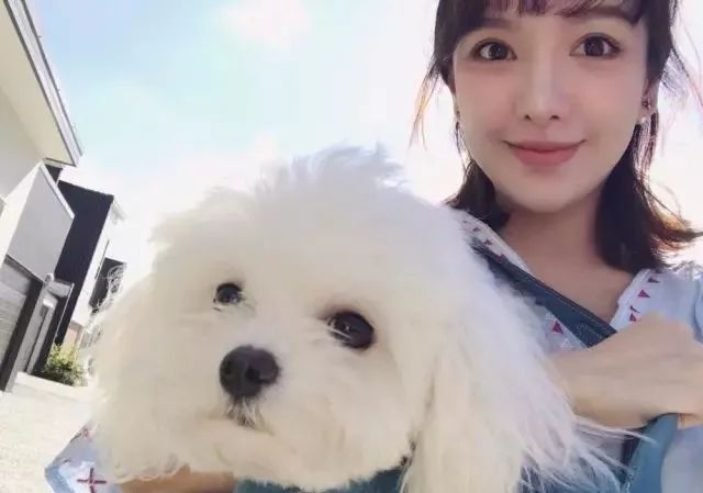 她是网红整形鼻祖变美后家庭事业双丰收老公神似陈伟霆