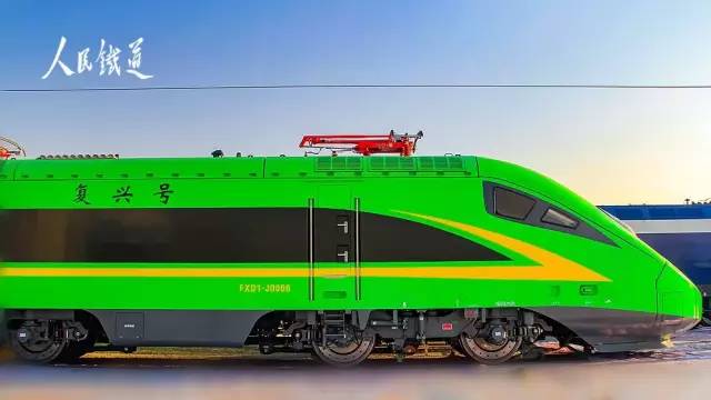 百废待兴的新中国需要新的火车头!