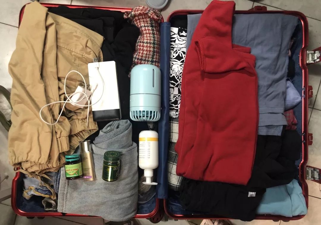 开箱测评你的行李箱