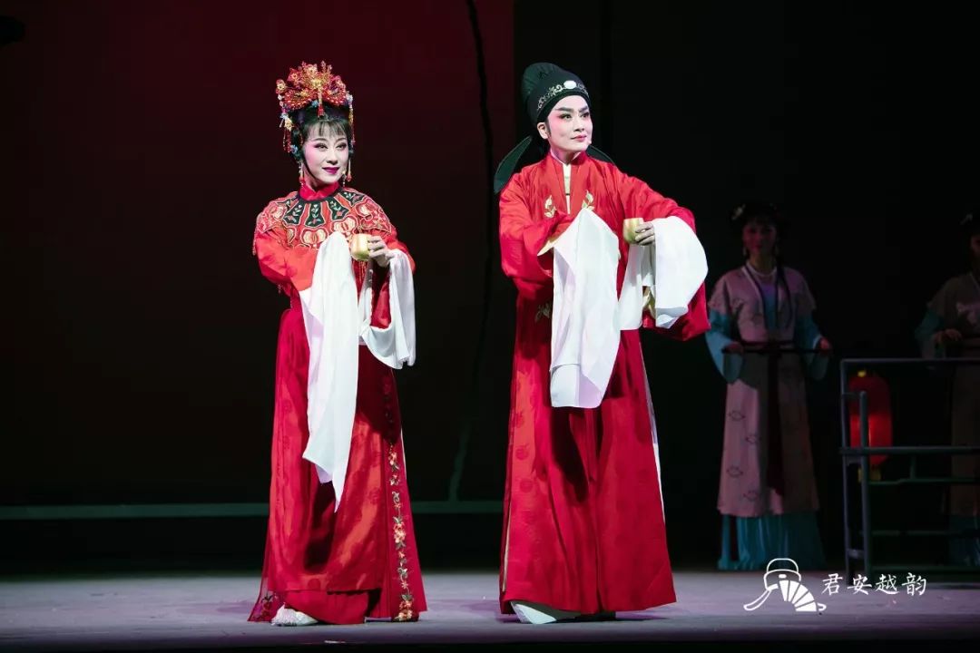 《桃花扇》的两种打开方式同台上演!