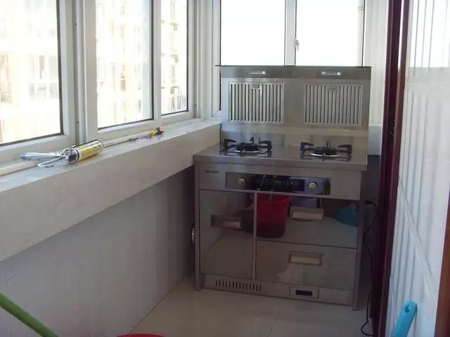 老婆脑洞大开,阳台上做饭,只因有它,隔壁邻居纷纷效仿.