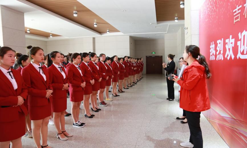 校礼仪队新学期工作总结暨展望大会