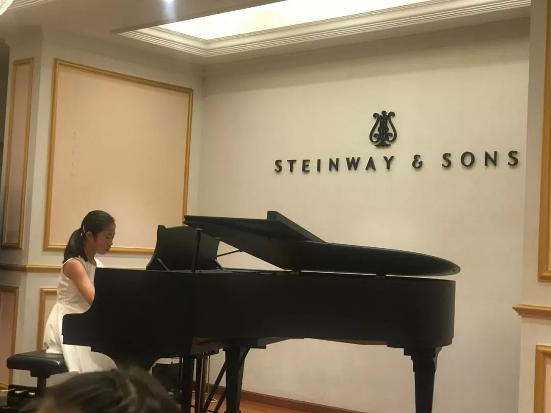 sdfdsdfdthe picture comes from the simon许成良老师是杭州市民主