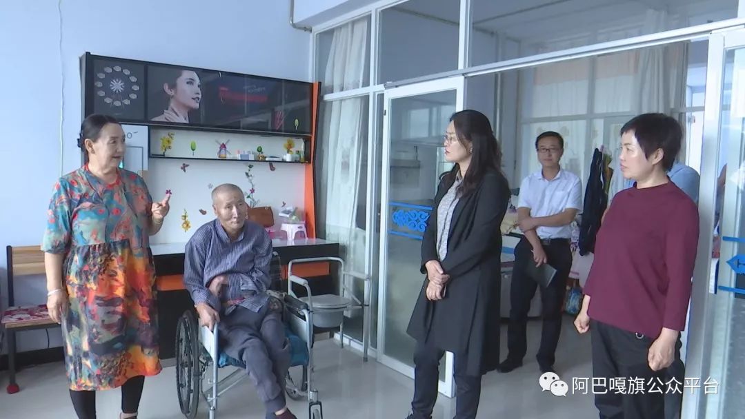 阿巴嘎故事盟行署副盟长萨仁其木格一行深入阿巴嘎旗调研指导工作