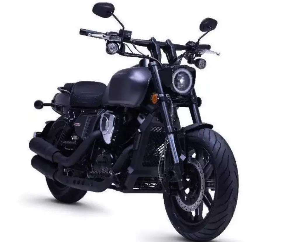 从实车外观方面,龙嘉v-bob走的依旧是美式巡航车路线,和以外的龙嘉