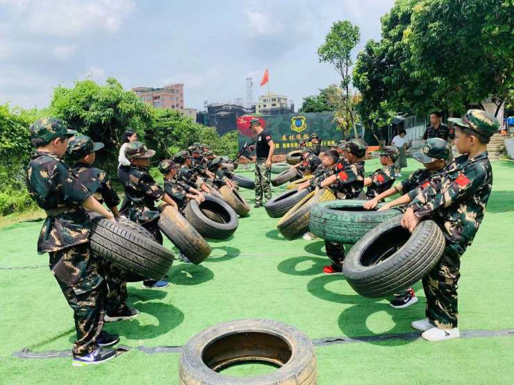 2019年"碧家小小特种兵"少儿军训夏令营圆满结营